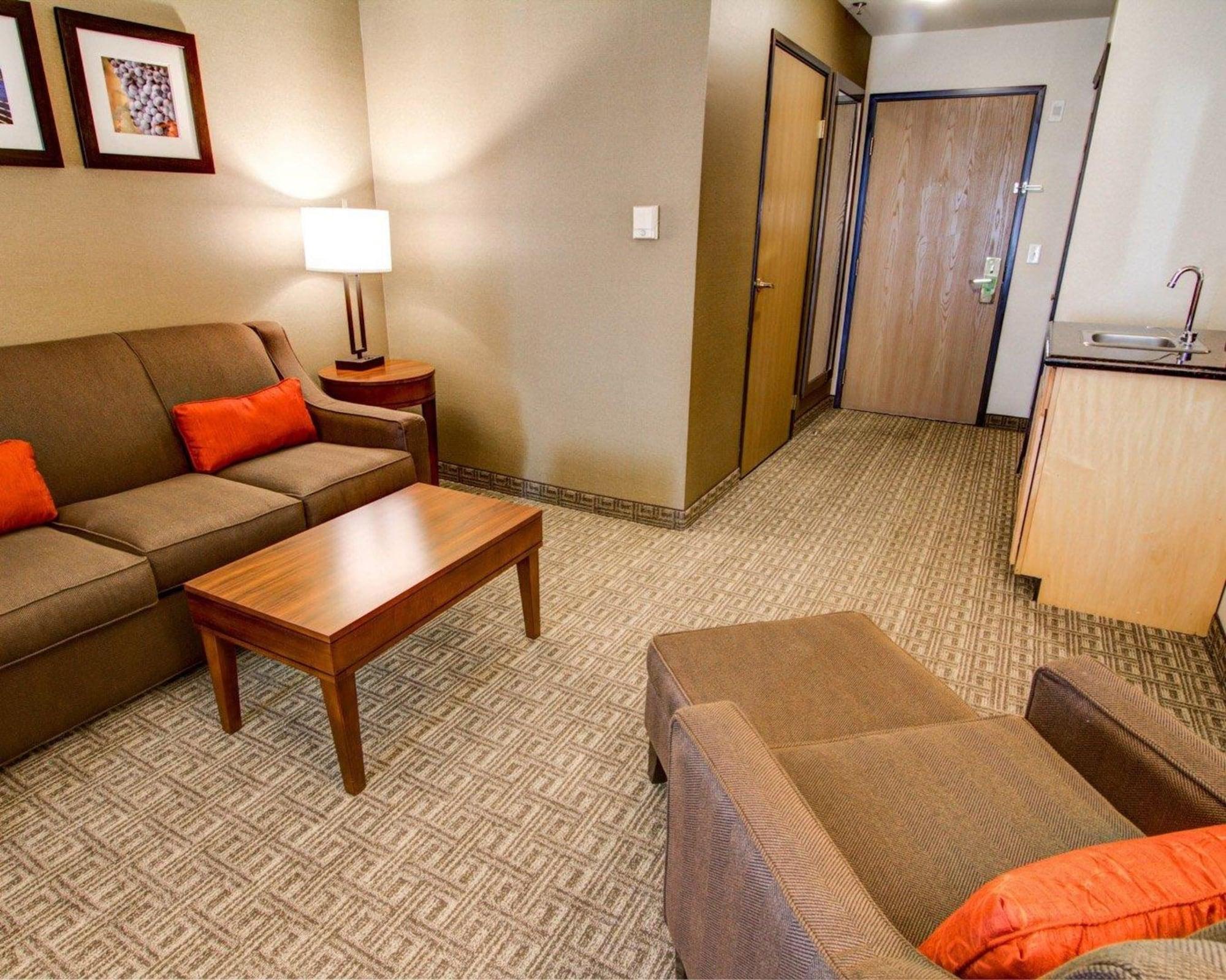 Comfort Inn & Suites Murrieta Temecula Wine Country Exterior photo